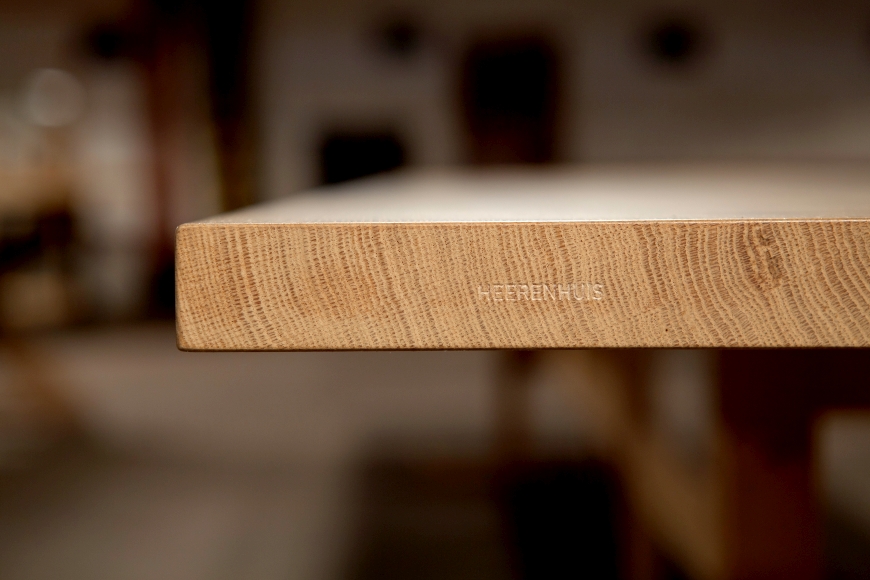 TRAPPIST_-_detail_(2)_XL